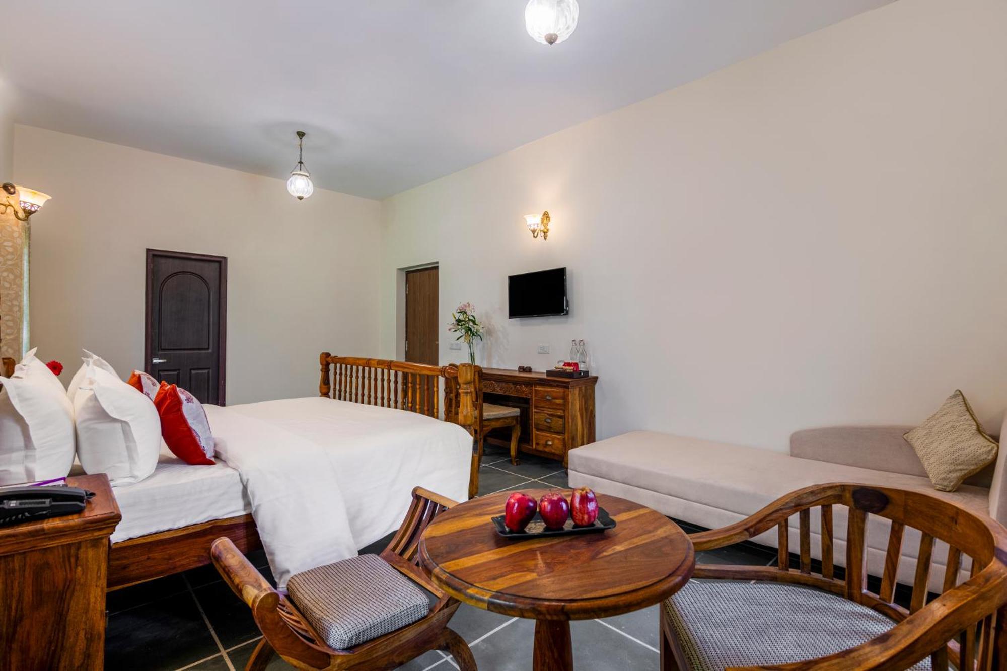Sterling Aravalli Udaipur Exterior photo